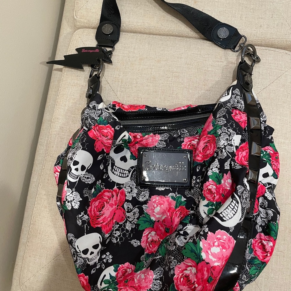 Betsy Johnson- Betsyville purse